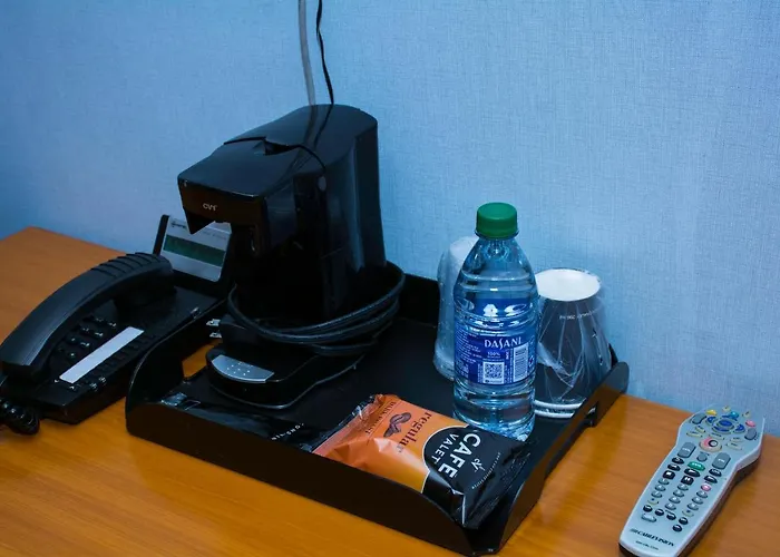 At 9 Motel