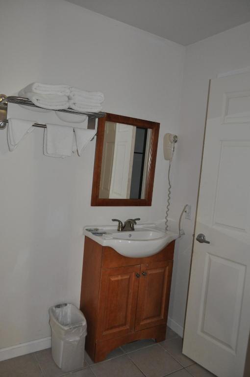 Motel At 9