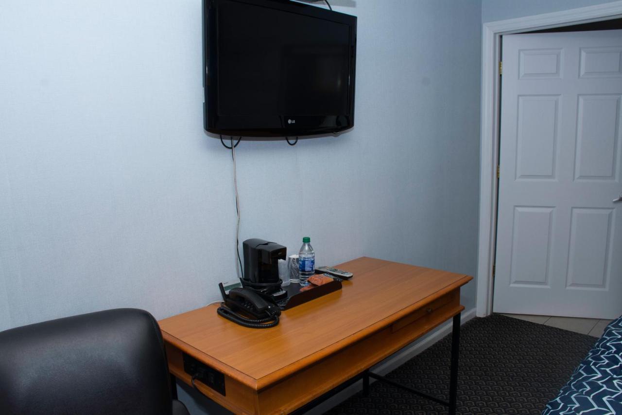 Motel At 9