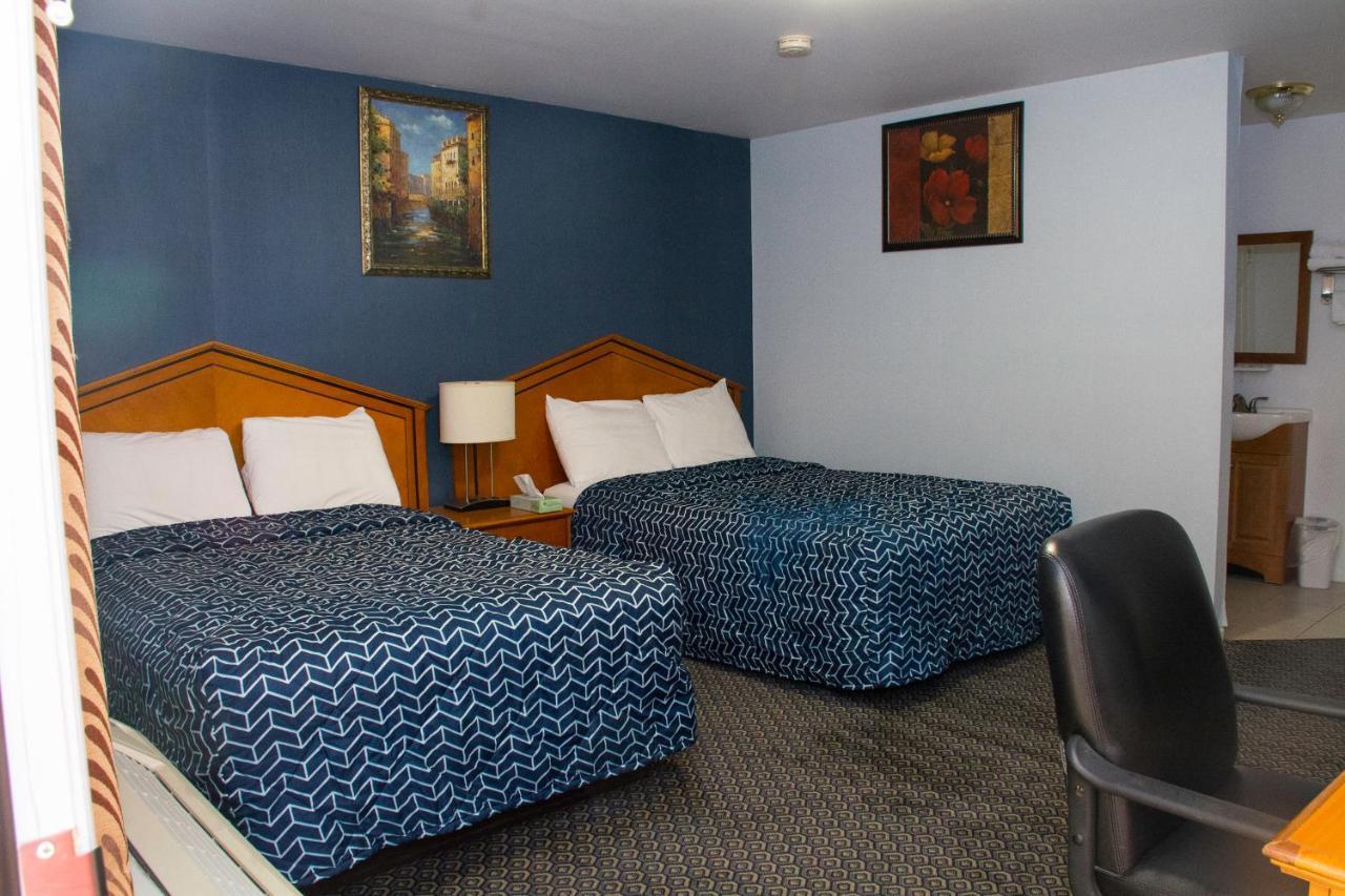 Motel At 9 Howell